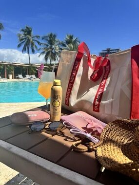 Kerastase tote bag and pouch bundle